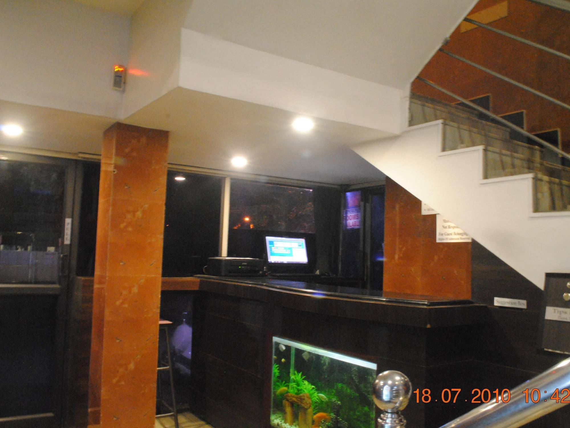 Deluxe Hotel Chennai Dış mekan fotoğraf