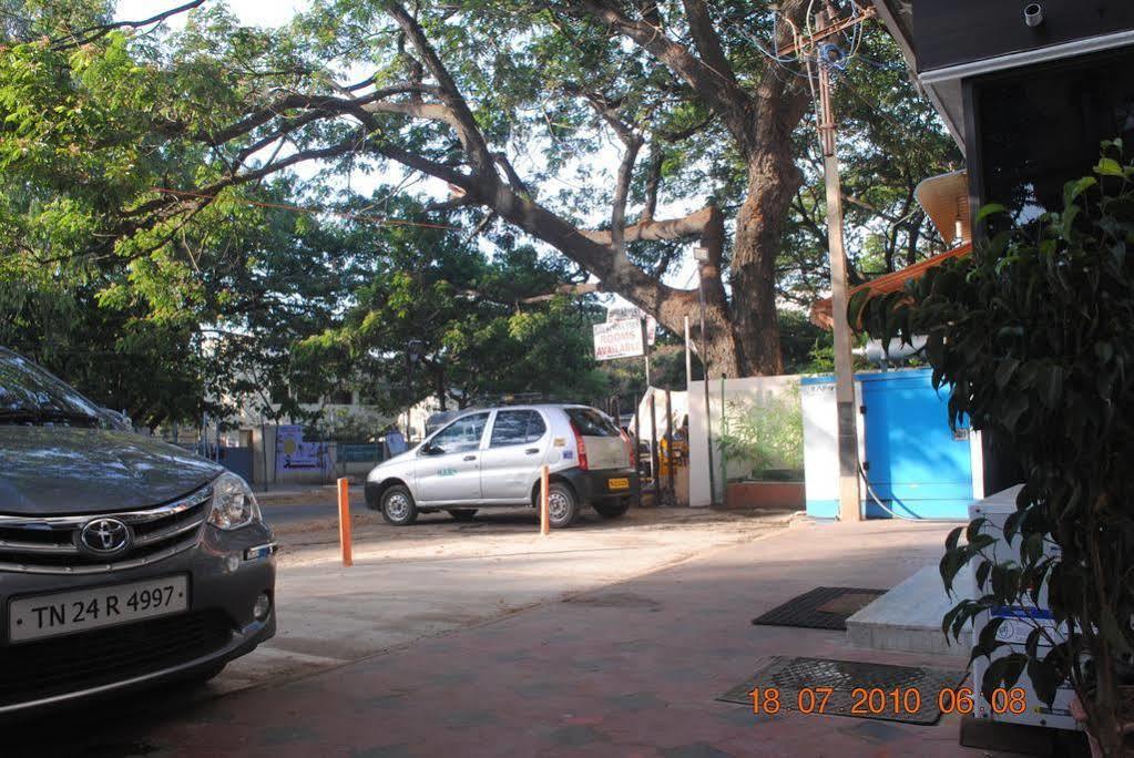 Deluxe Hotel Chennai Dış mekan fotoğraf